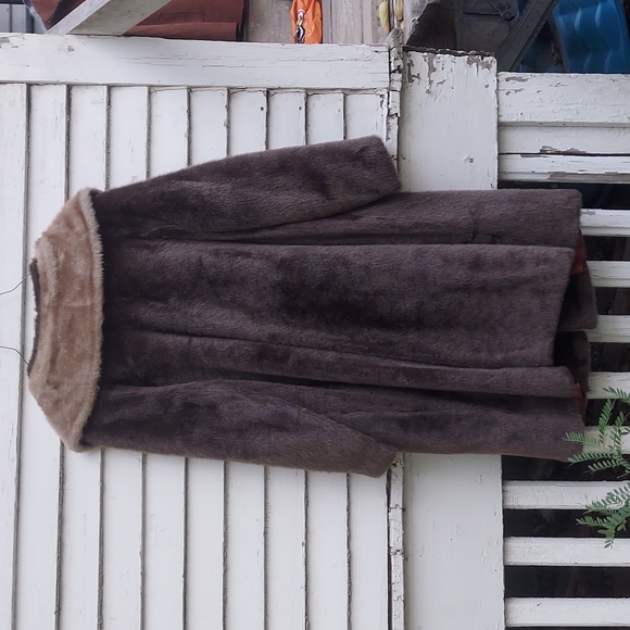 Tudor Faux Fur Teddy Coat, 50s Faux Fur Brown Coat, 60s Swing Coat, - Picture 8 of 8